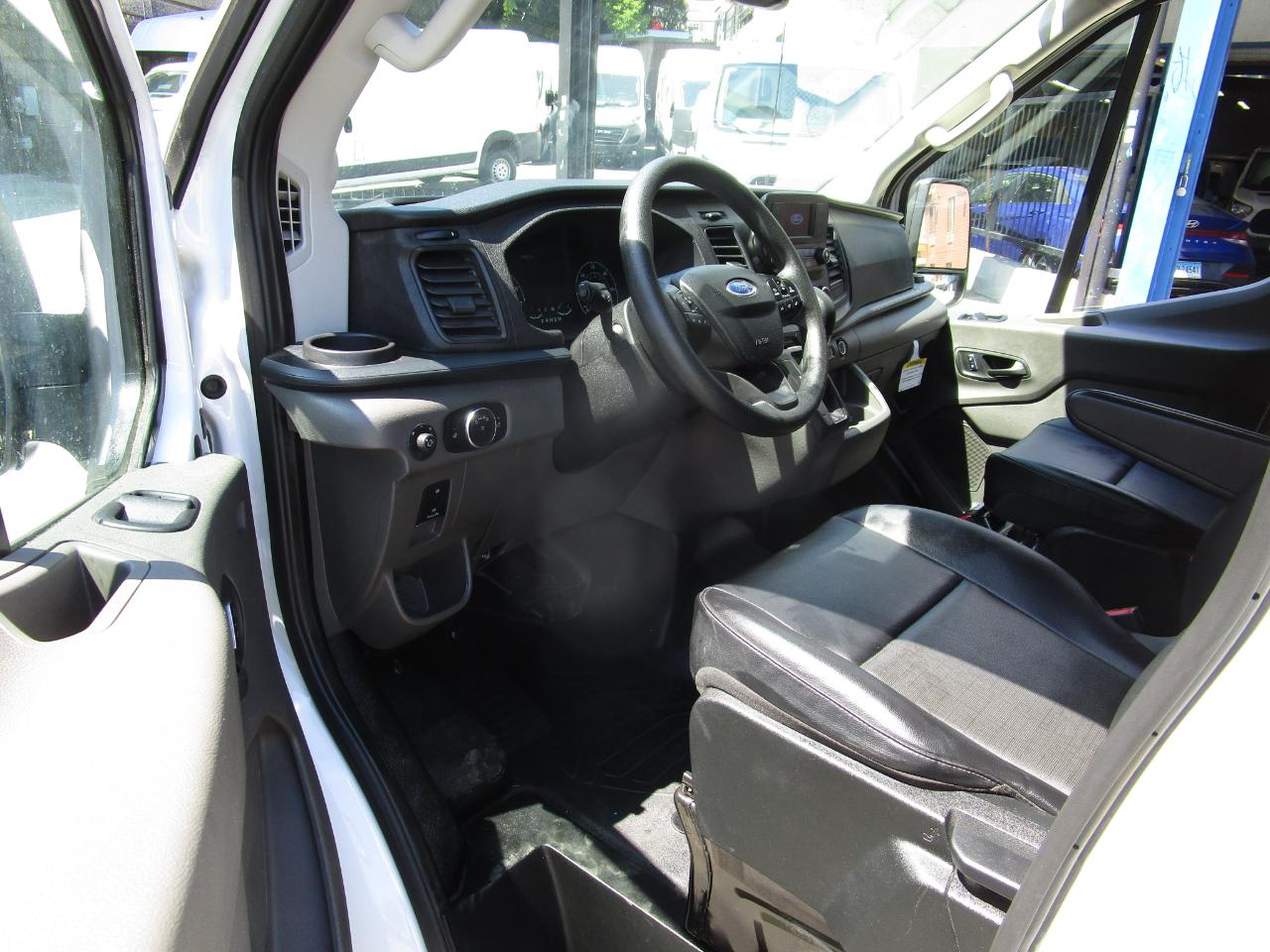 Ford Transit Cargo Van T-250 148" Hi Rf 9070 GVWR RWD 2025
