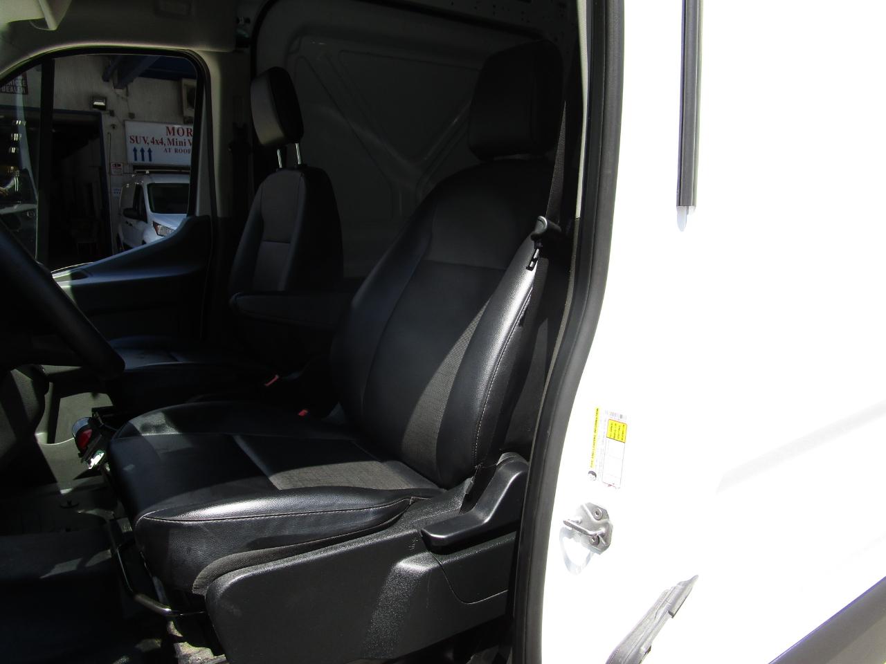 Ford Transit Cargo Van T-250 148" Hi Rf 9070 GVWR RWD 2025