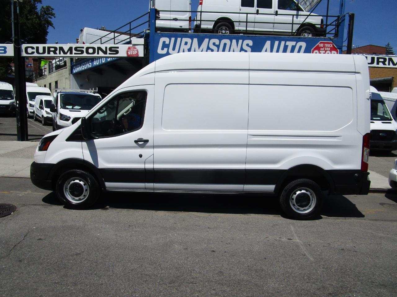 Ford Transit Cargo Van T-250 148" Hi Rf 9070 GVWR RWD 2025