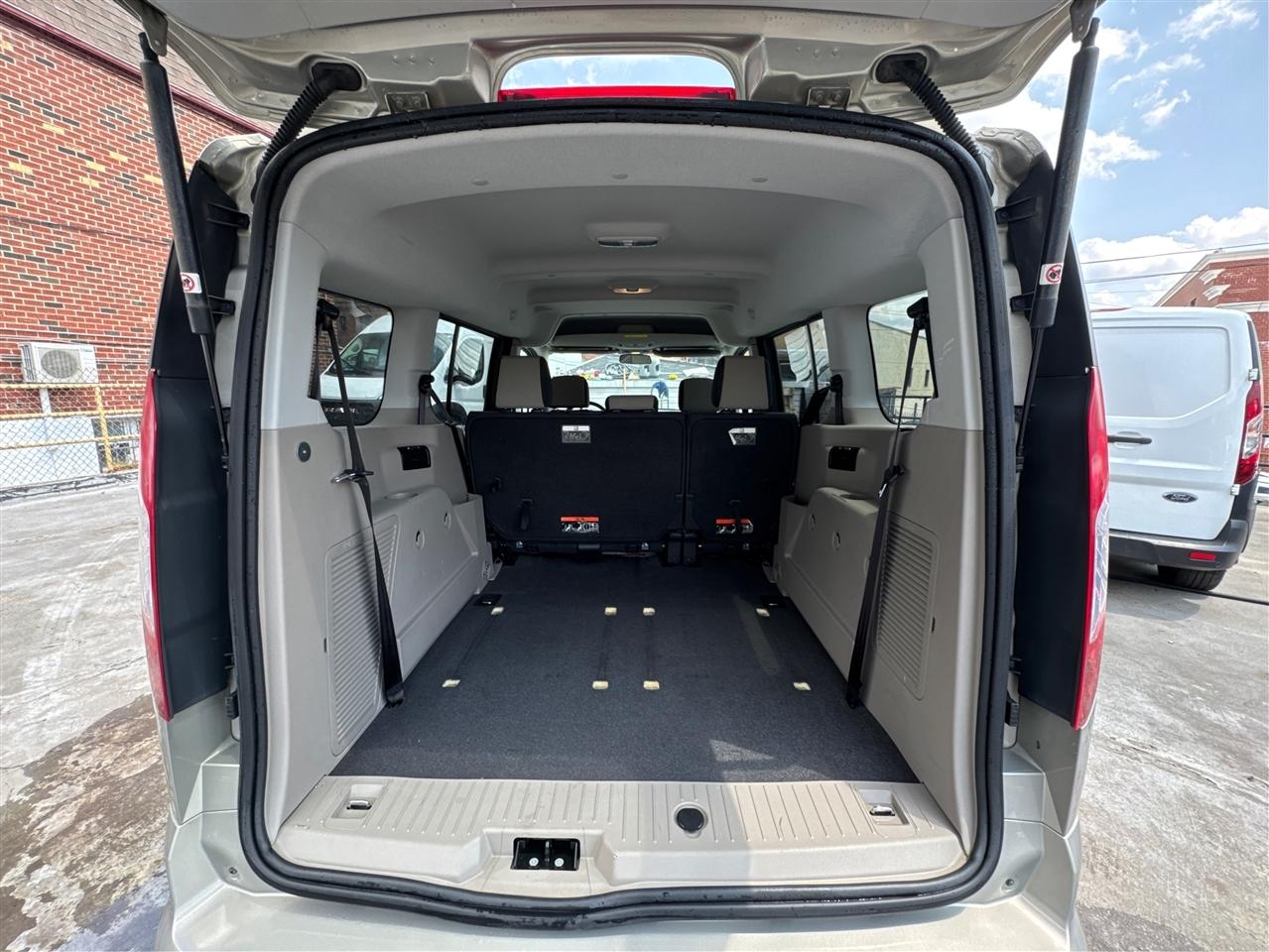 Ford Transit Connect Wagon 4dr Wgn LWB XLT w/Rear Liftgate 2014