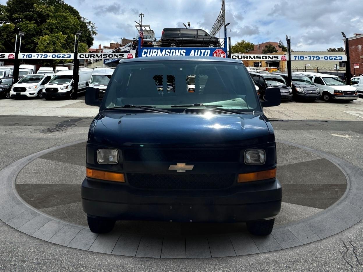 Chevrolet Express Cargo Van RWD 3500 135" 2011