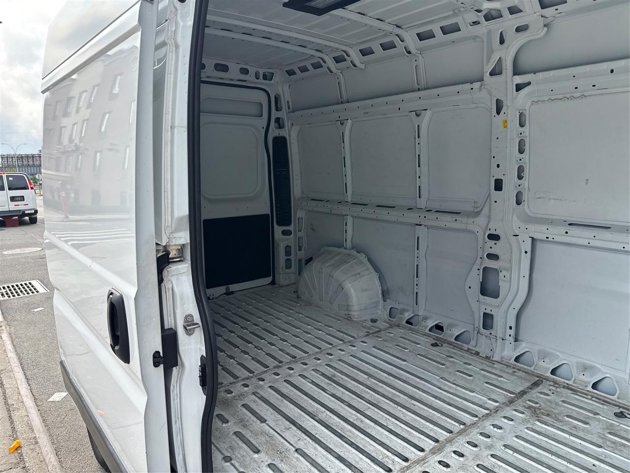 RAM ProMaster Cargo Van Tradesman 2500 High Roof 159" WB w/Pass Seat 2025