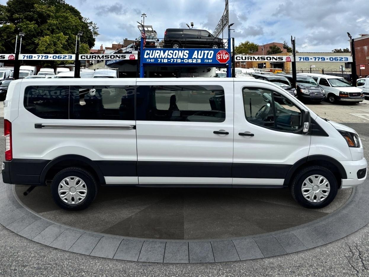 Ford Transit Passenger Wagon T-350 148" Low Roof XLT RWD 2025