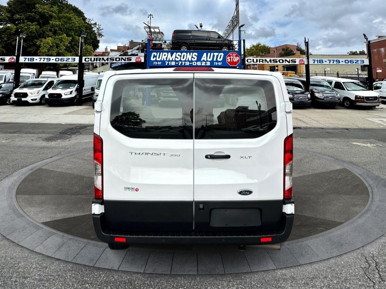Ford Transit Passenger Wagon T-350 148" Low Roof XLT RWD 2025
