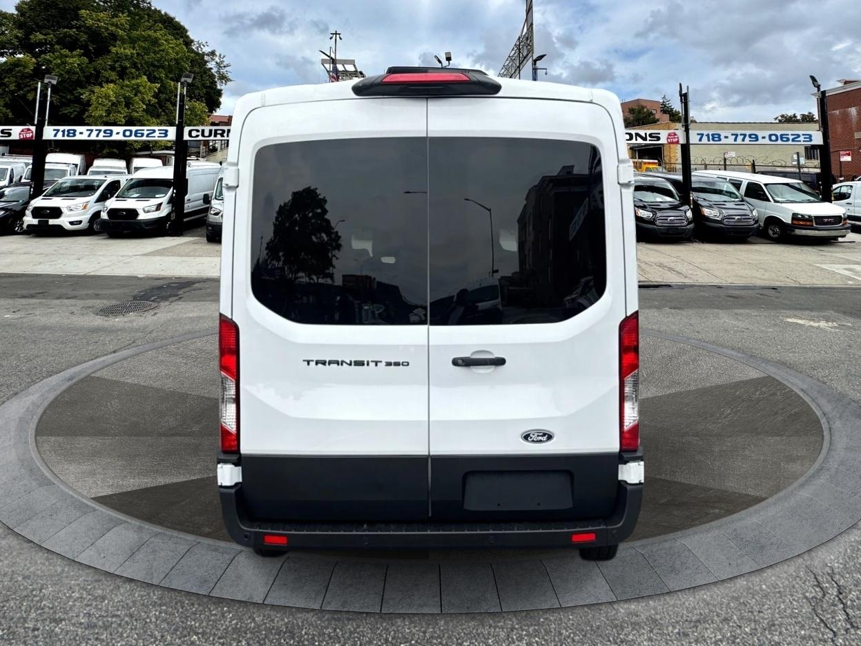 Ford Transit Passenger Wagon T-350 148" Med Roof XLT RWD 2026