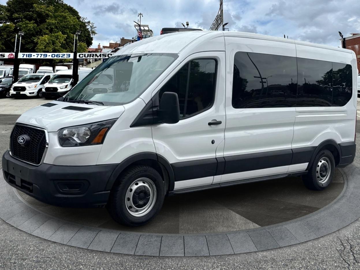 Ford Transit Passenger Wagon T-350 148" Med Roof XLT RWD 2026