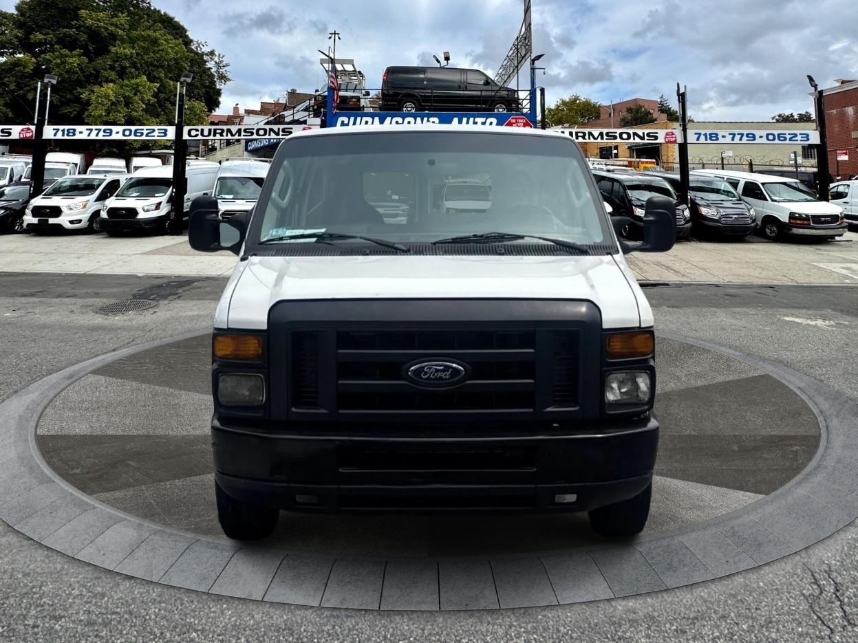 Ford Econoline Cargo Van E-150 2009