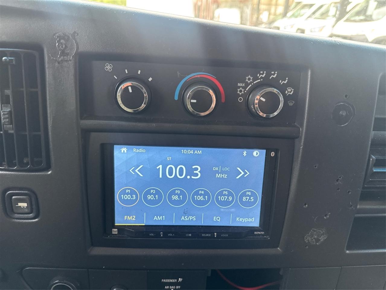 Chevrolet Express Cargo Van RWD 2500 135" 2011