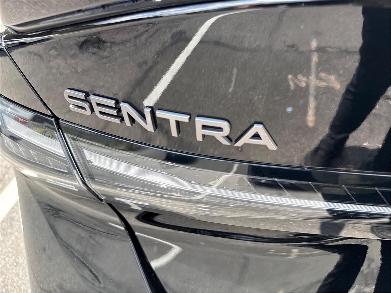 Nissan Sentra SR Sedan *Ltd Avail* 2026