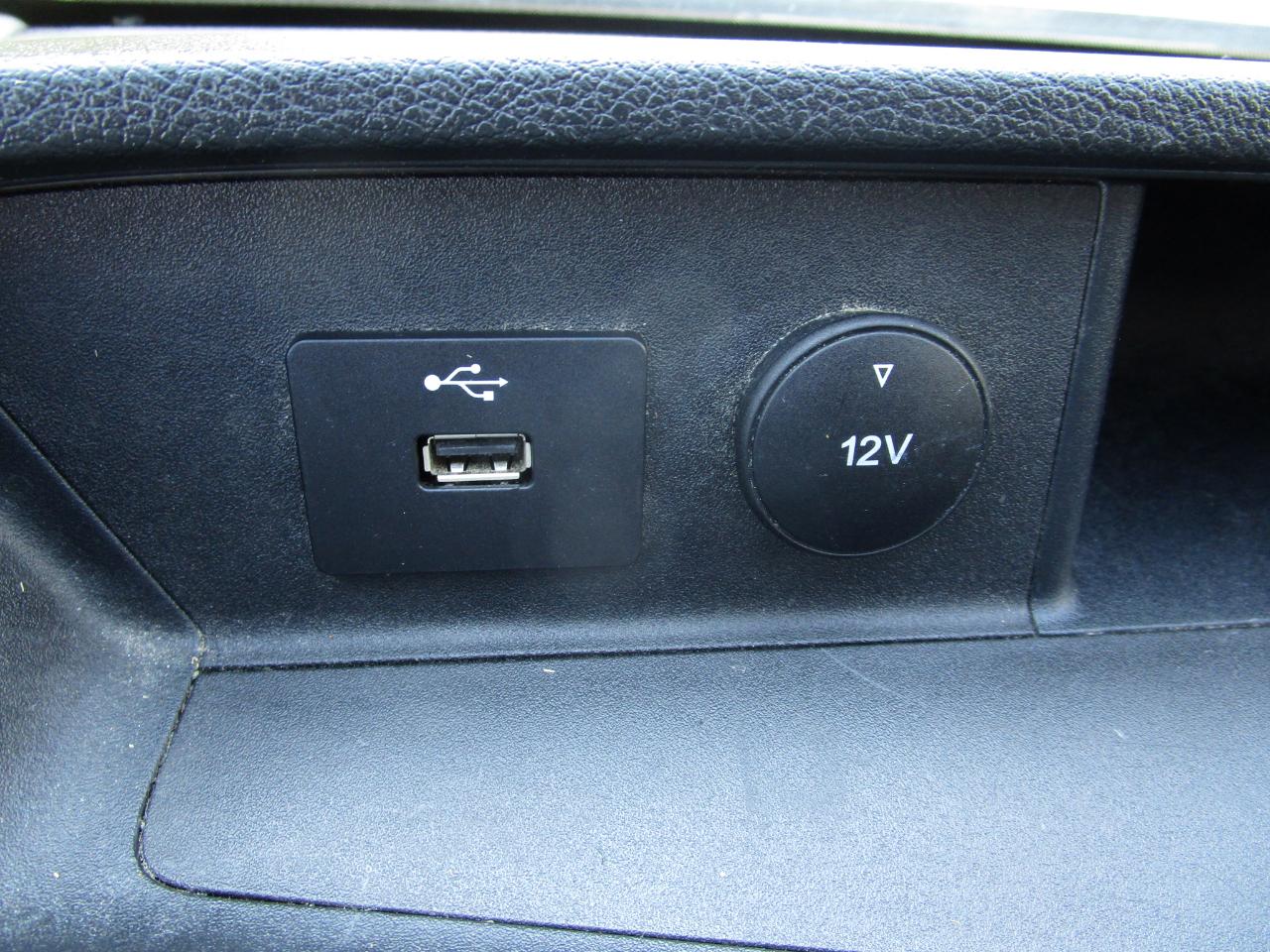 Ford Transit Cargo Van T-250 130" Low Rf 9070 GVWR RWD 2020