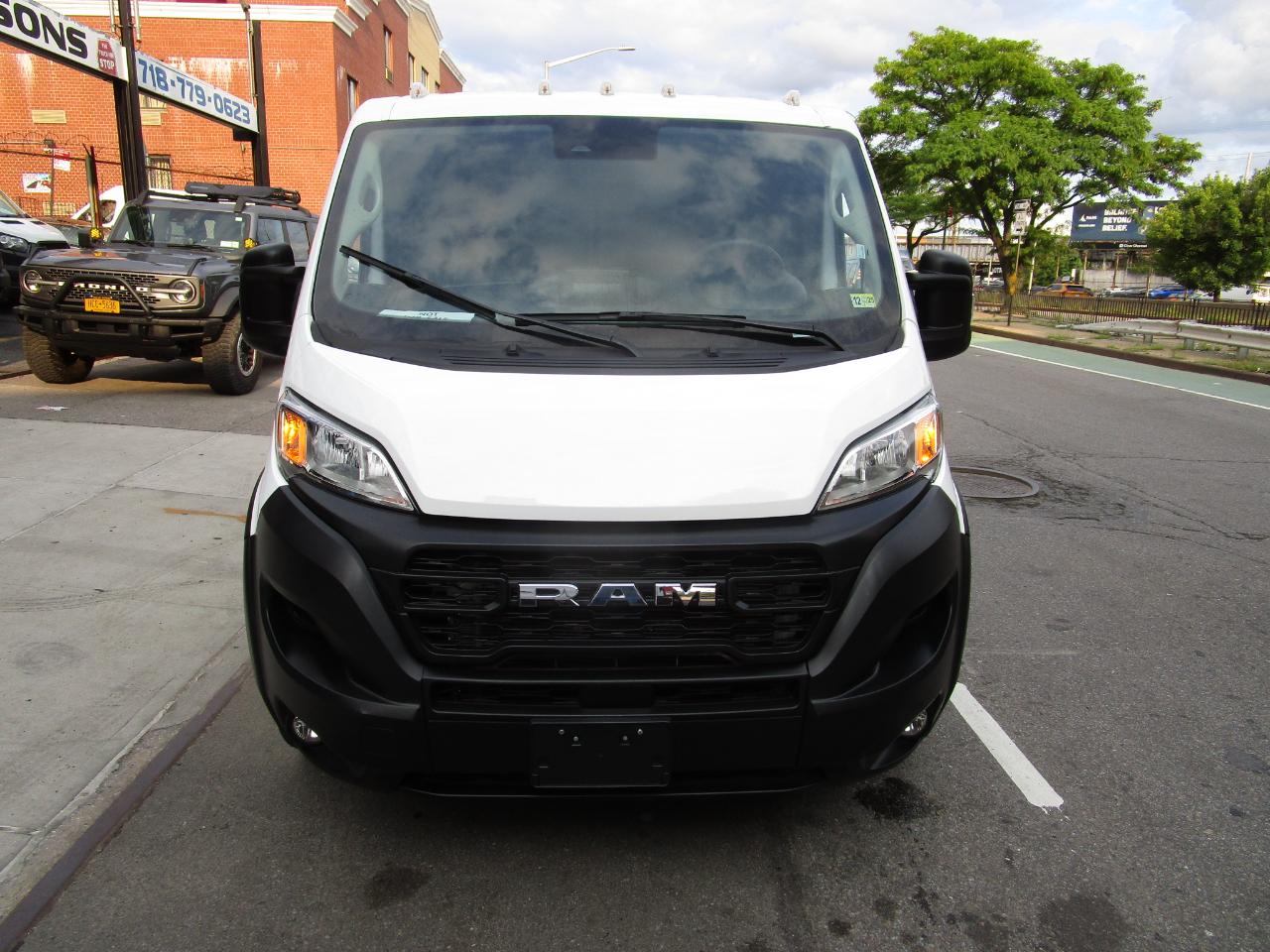 RAM ProMaster Cargo Van Tradesman 2500 Low Roof 136" WB w/Pass Seat 2025
