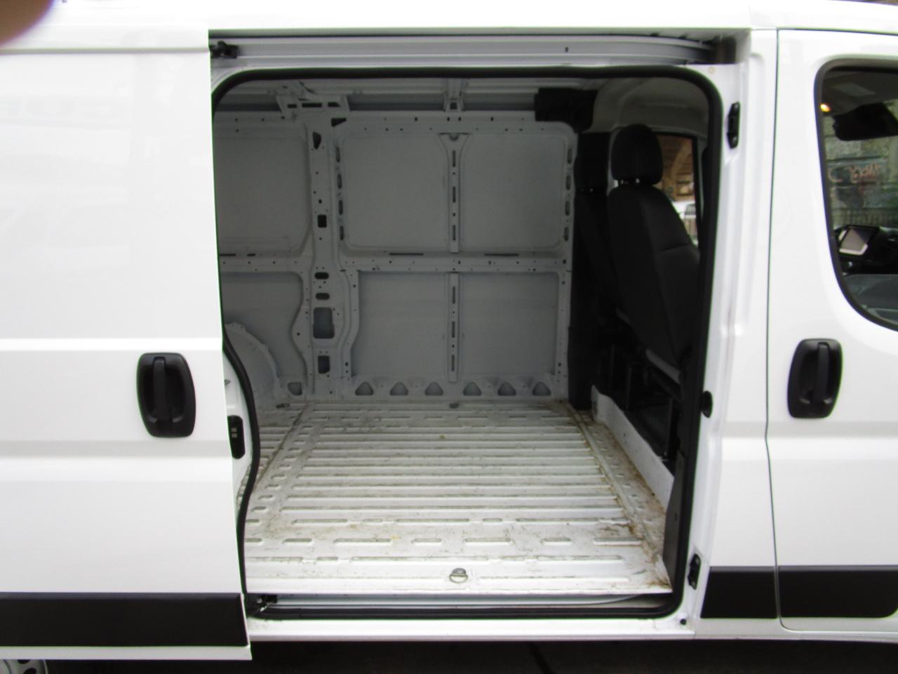 RAM ProMaster Cargo Van Tradesman 2500 Low Roof 136" WB w/Pass Seat 2025