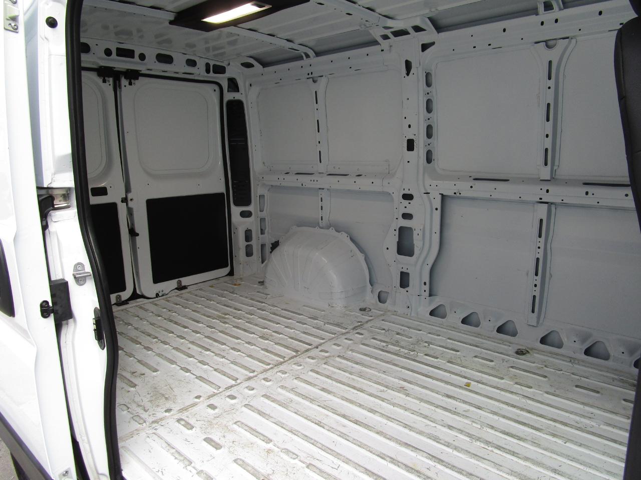 RAM ProMaster Cargo Van Tradesman 2500 Low Roof 136" WB w/Pass Seat 2025
