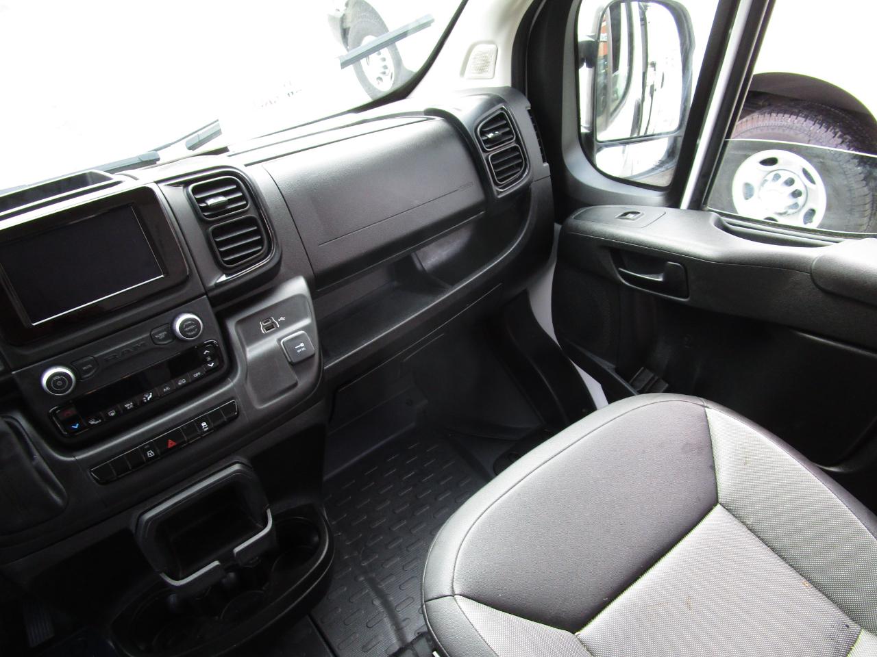 RAM ProMaster Cargo Van Tradesman 2500 Low Roof 136" WB w/Pass Seat 2025