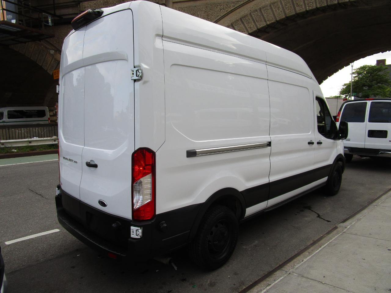 Ford Transit Cargo Van T-250 148" Hi Rf 9070 GVWR RWD 2023