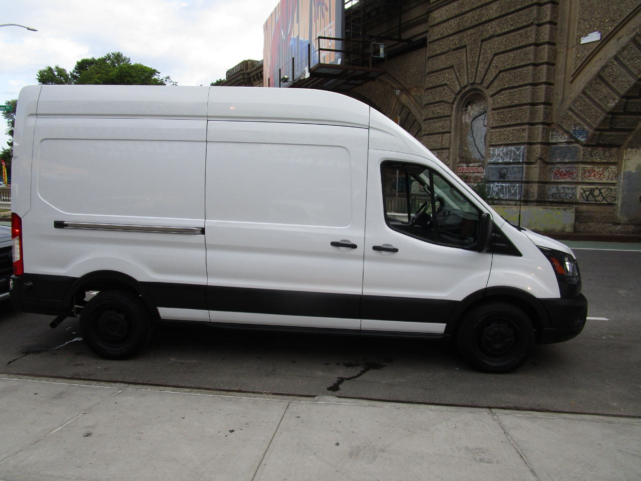 Ford Transit Cargo Van T-250 148" Hi Rf 9070 GVWR RWD 2023