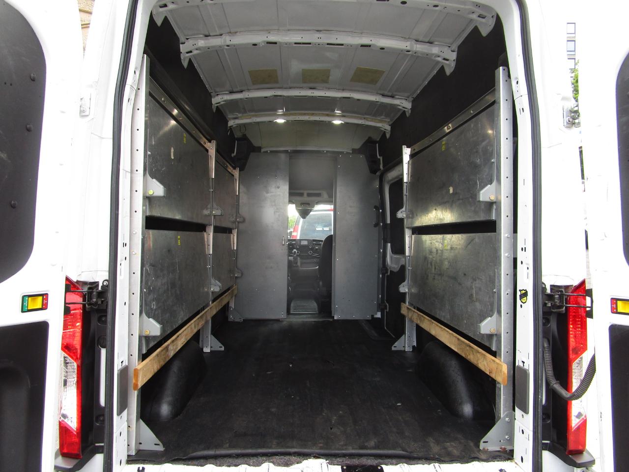 Ford Transit Cargo Van T-250 148" Hi Rf 9070 GVWR RWD 2023