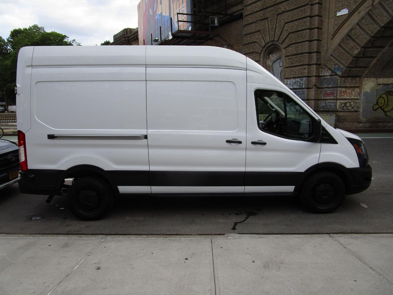 Ford Transit Cargo Van T-250 148" Hi Rf 9070 GVWR RWD 2023