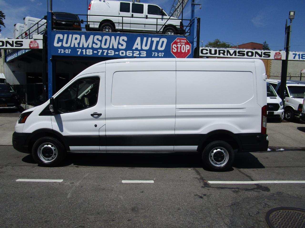 Ford Transit Cargo Van T-250 148" Med Rf 9070 GVWR RWD 2024