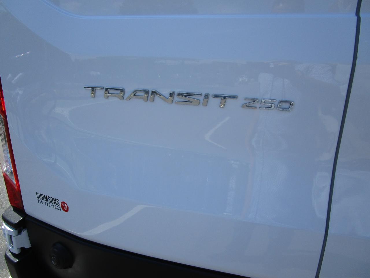 Ford Transit Cargo Van T-250 148" Med Rf 9070 GVWR RWD 2024