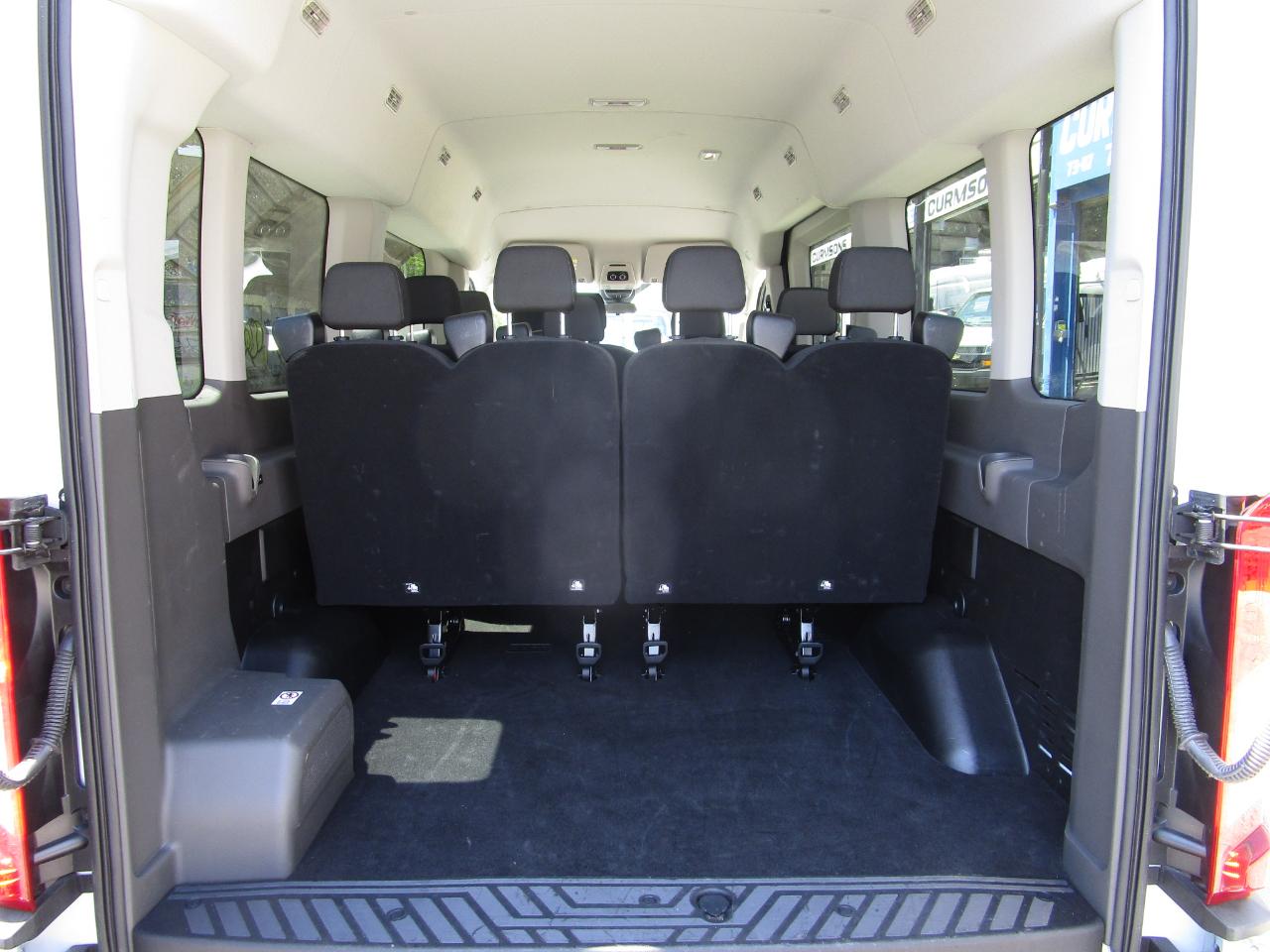 Ford Transit Passenger Wagon T-350 148" Med Roof XLT RWD 2026