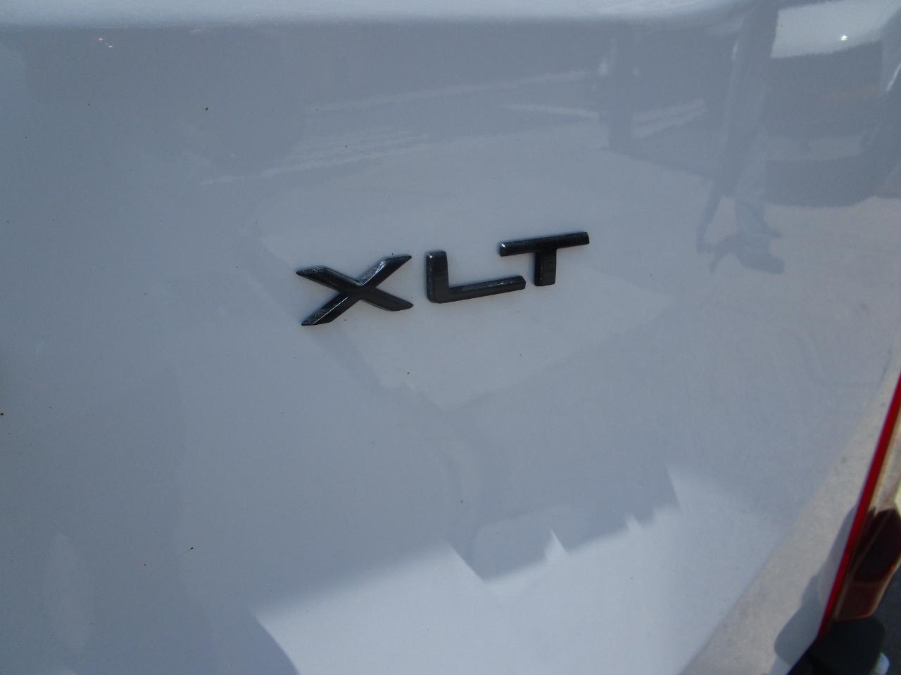 Ford Transit Passenger Wagon T-350 148" Med Roof XLT RWD 2026