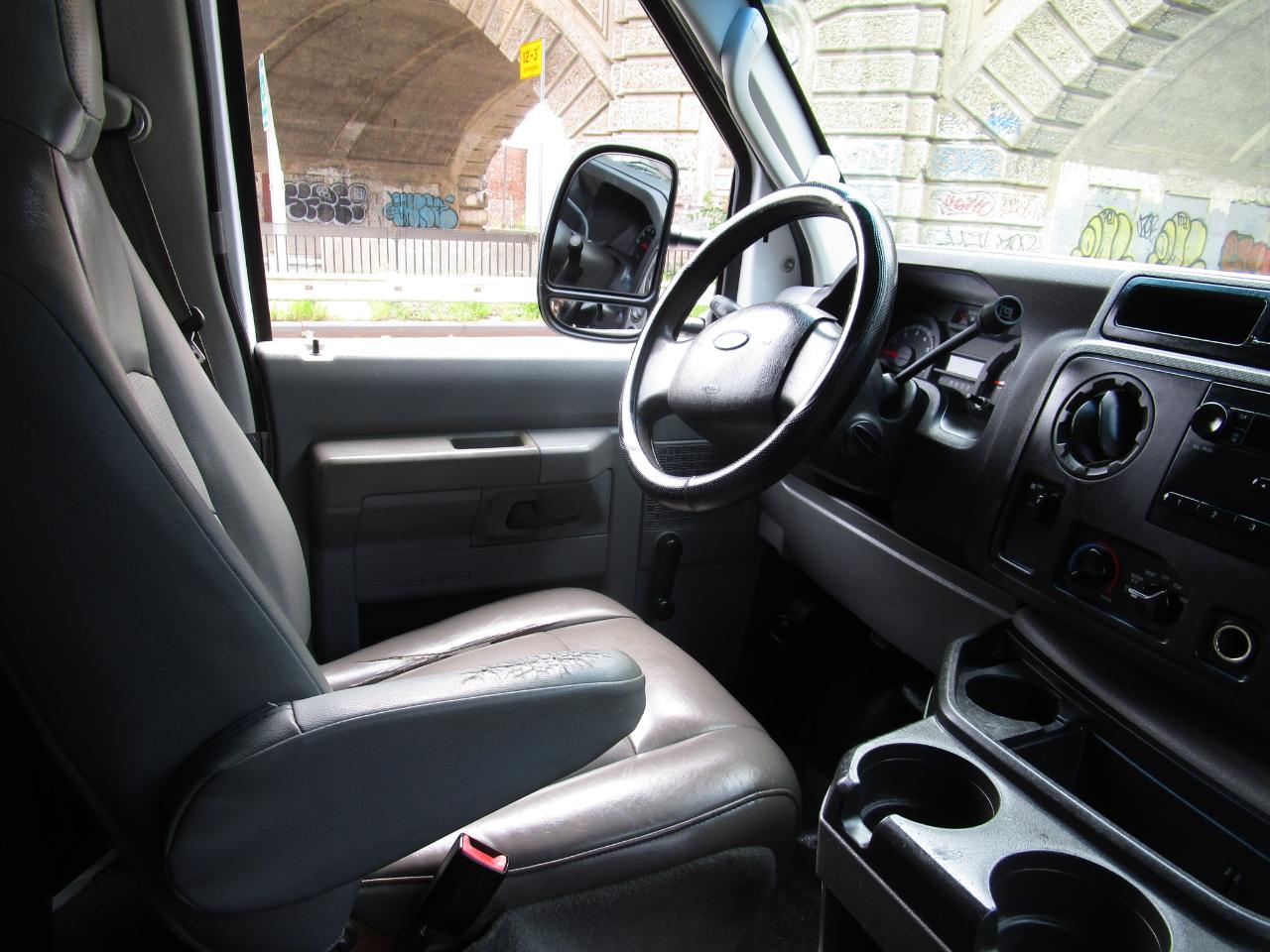 Ford Econoline Cargo Van E-150 Commercial 2010