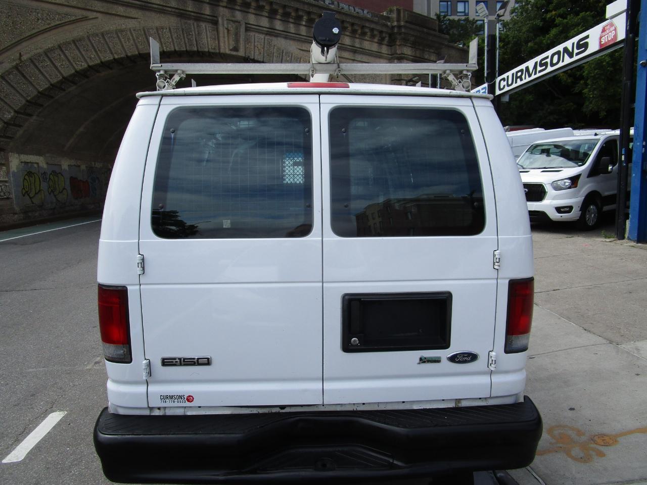 Ford Econoline Cargo Van E-150 Commercial 2010