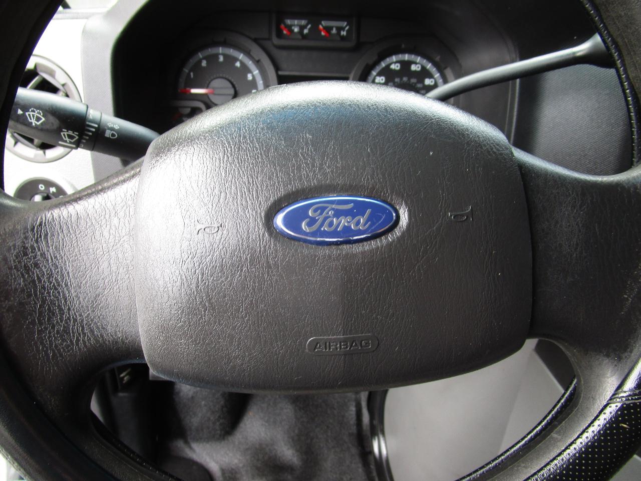 Ford Econoline Cargo Van E-150 Commercial 2010