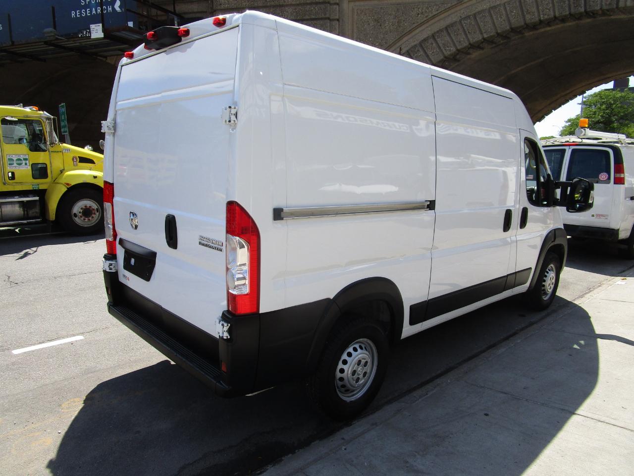 RAM ProMaster Cargo Van Tradesman 2500 High Roof 136" WB w/Pass Seat 2024