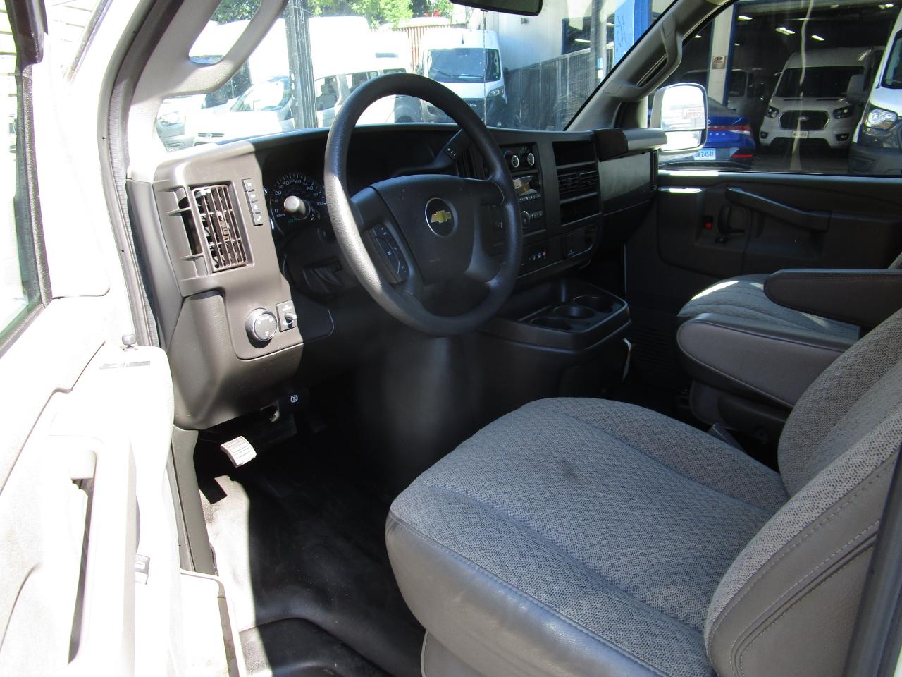 Chevrolet Express Cargo Van RWD 3500 155" 2023