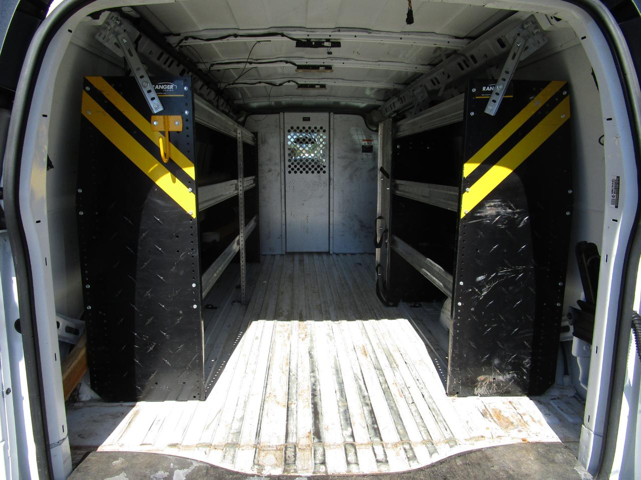 Chevrolet Express Cargo Van RWD 3500 155" 2023