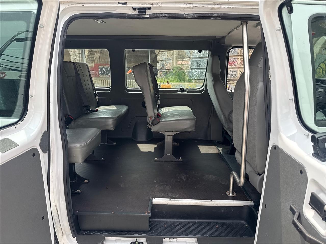 Ford Econoline Cargo Van E-350 Super Duty Ext Recreational 2013