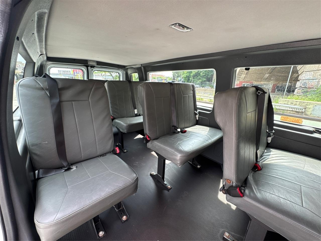 Ford Econoline Cargo Van E-350 Super Duty Ext Recreational 2013