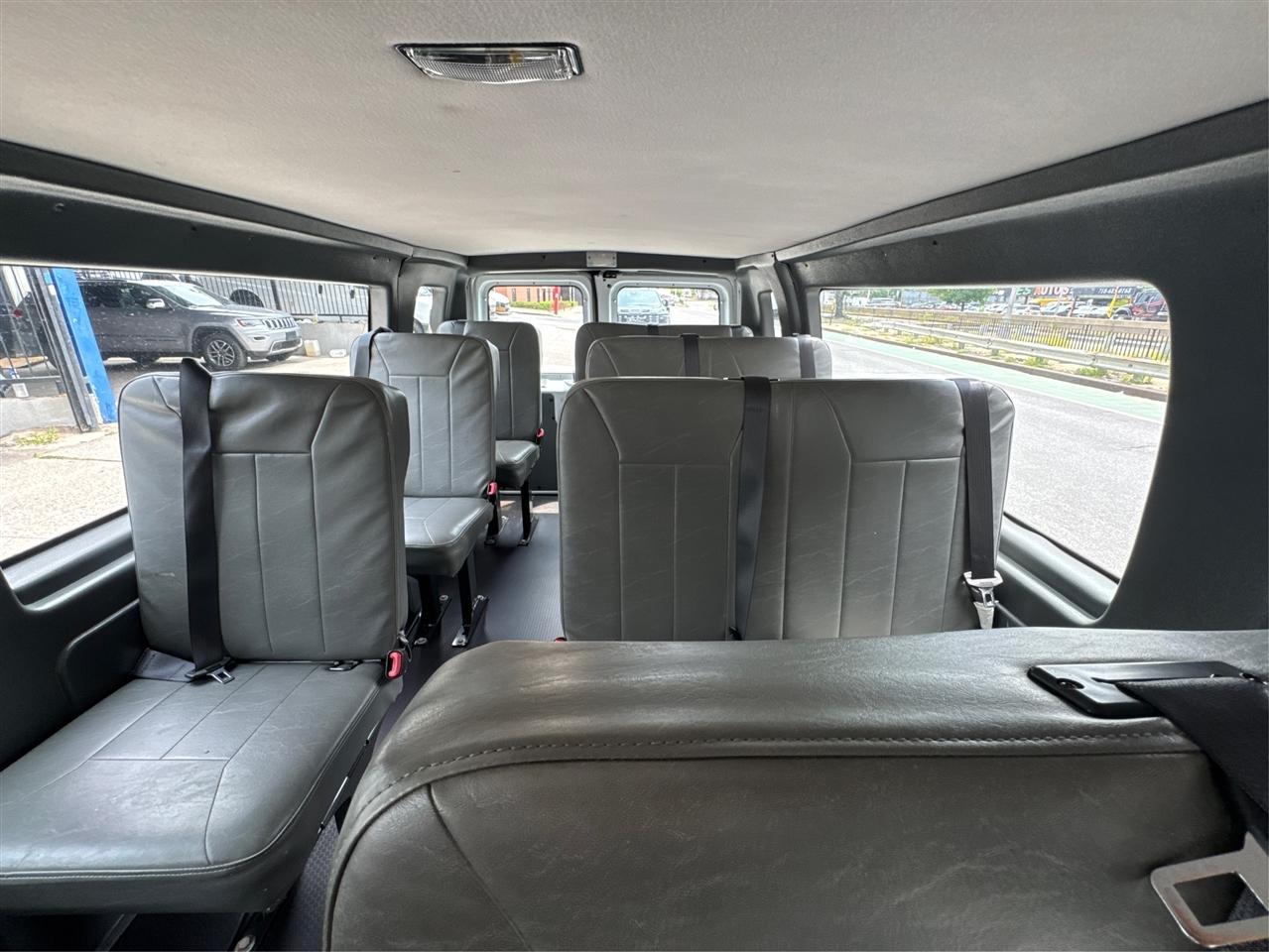 Ford Econoline Cargo Van E-350 Super Duty Ext Recreational 2013