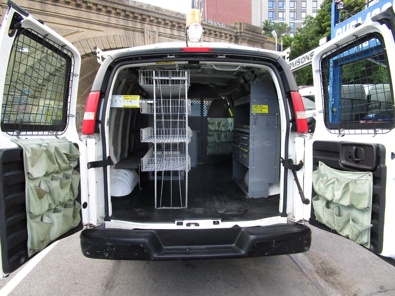Chevrolet Express Cargo Van RWD 2500 135" 2011