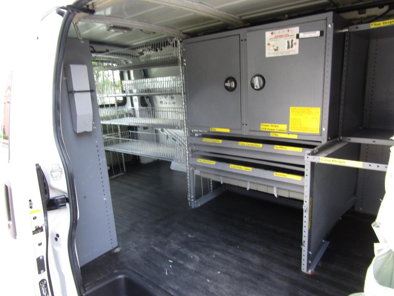 Chevrolet Express Cargo Van RWD 2500 135" 2011