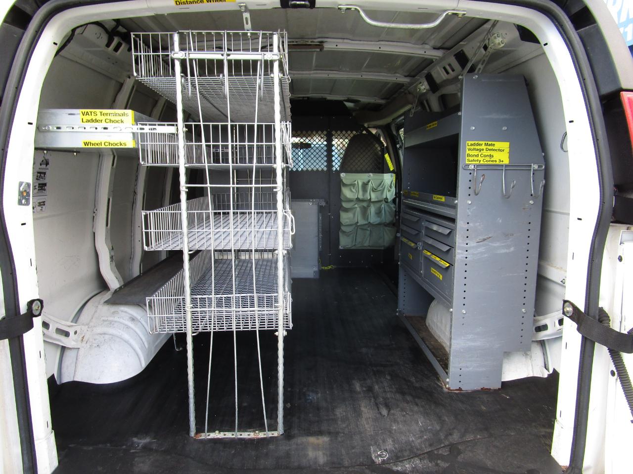 Chevrolet Express Cargo Van RWD 2500 135" 2011