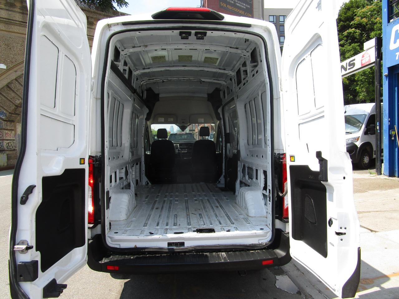 Ford Transit Cargo Van T-250 148" Hi Rf 9070 GVWR RWD 2023
