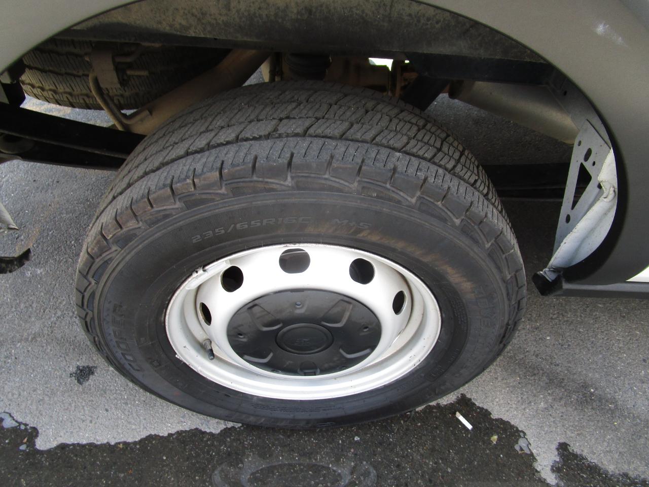 Ford Transit Cargo Van T-250 148" Hi Rf 9070 GVWR RWD 2023