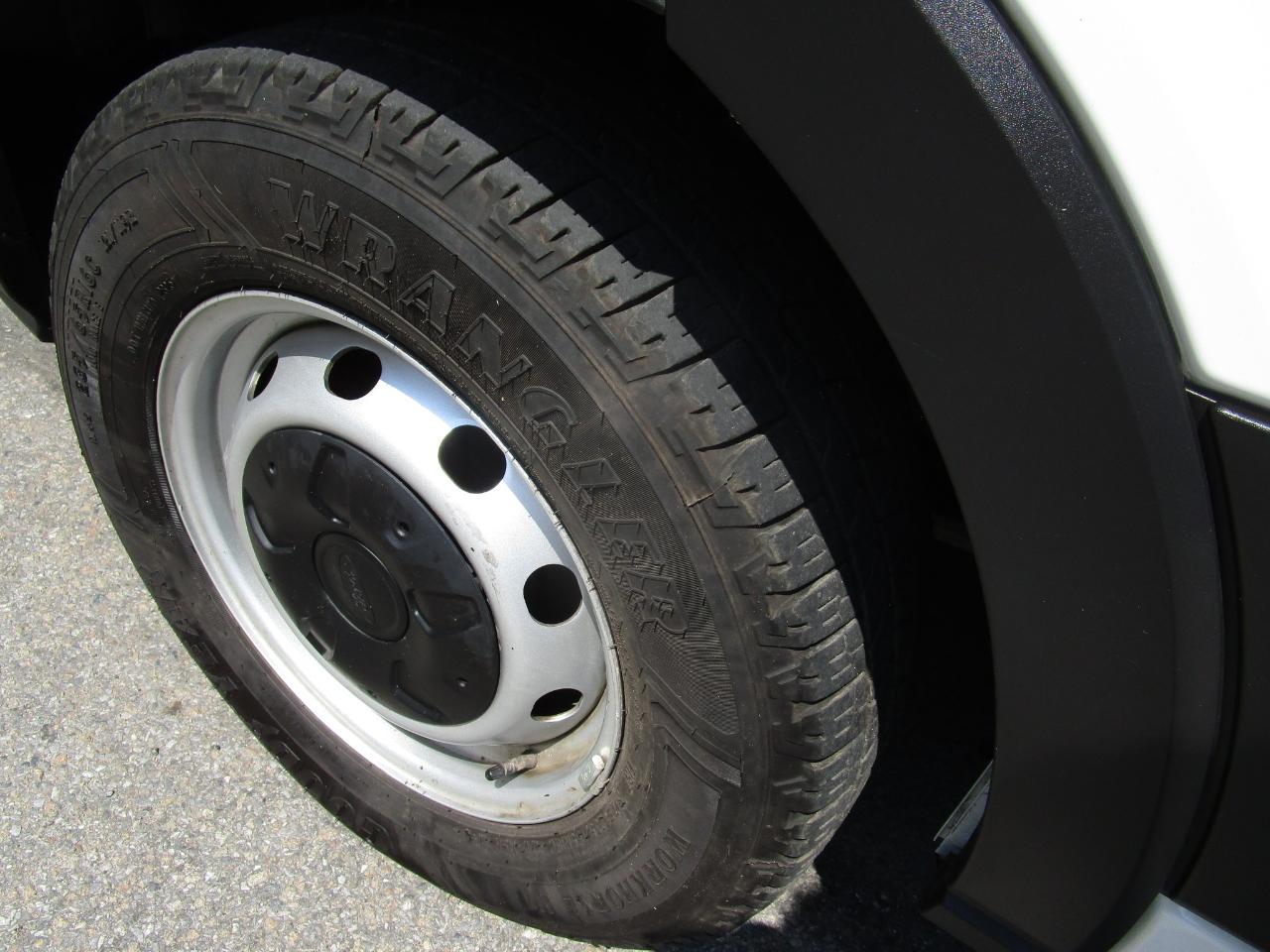 Ford Transit Cargo Van T-250 148" Hi Rf 9070 GVWR RWD 2023