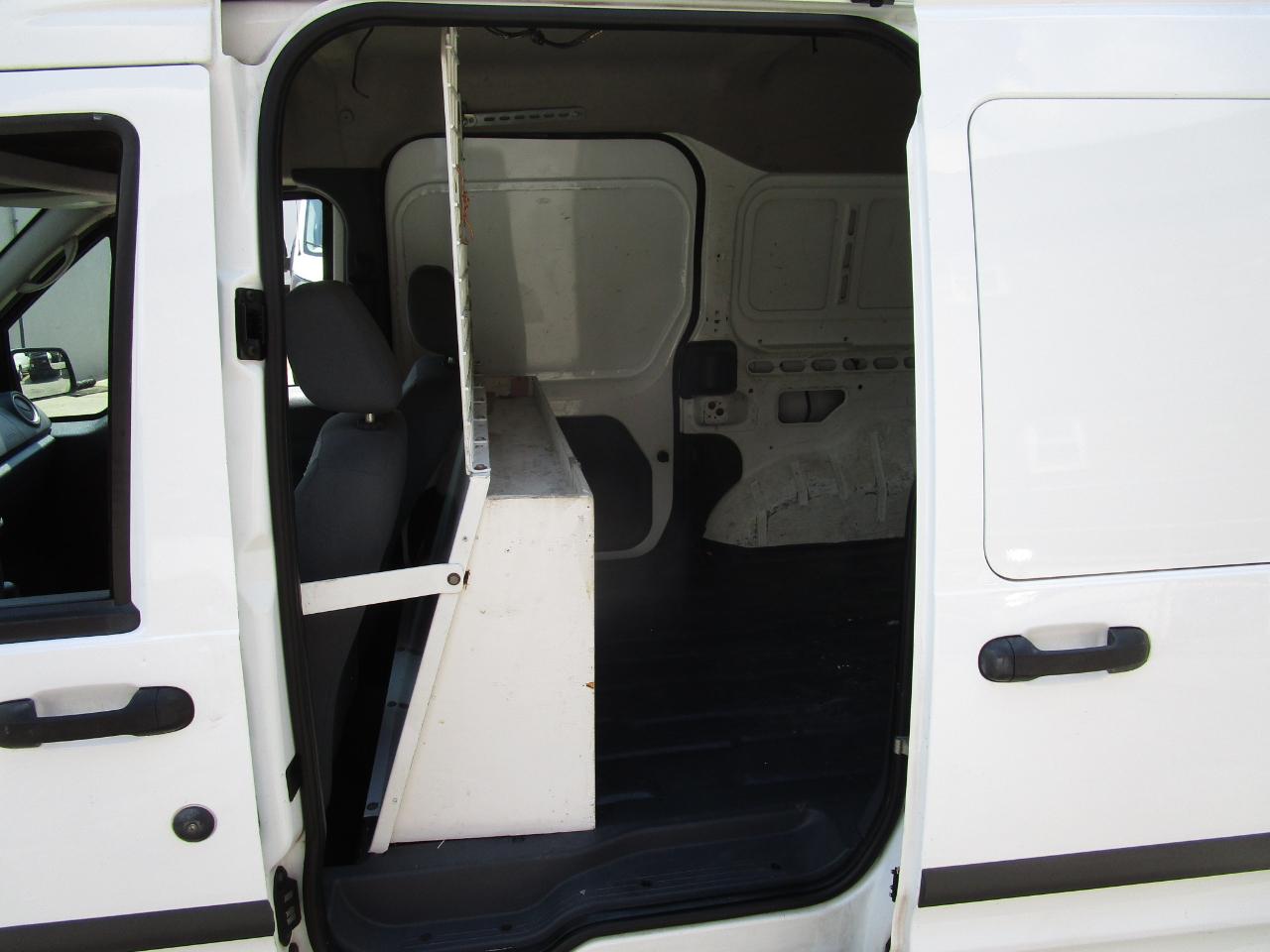 Ford Transit Connect 114.6" XLT w/o side or rear door glass 2012
