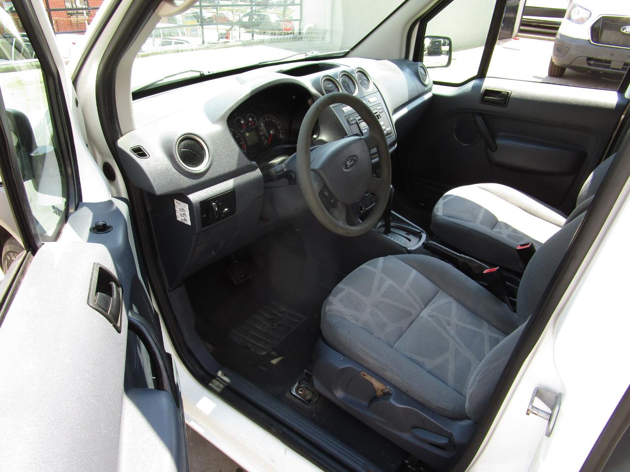 Ford Transit Connect 114.6" XLT w/o side or rear door glass 2012