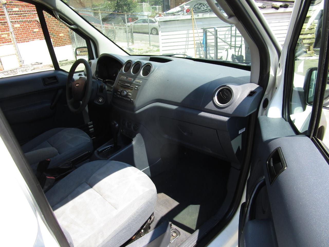 Ford Transit Connect 114.6" XLT w/o side or rear door glass 2012
