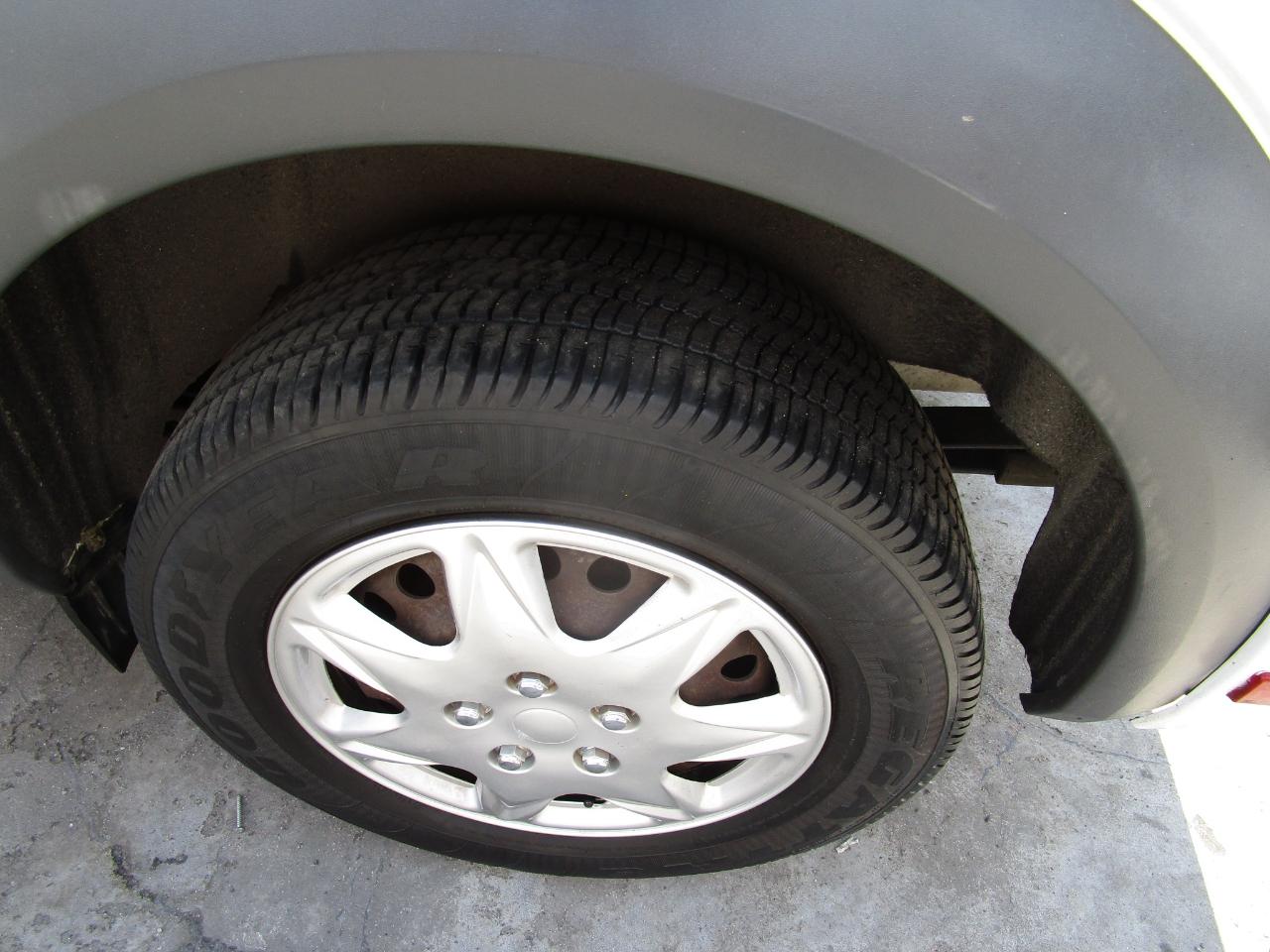 Ford Transit Connect 114.6" XLT w/o side or rear door glass 2012