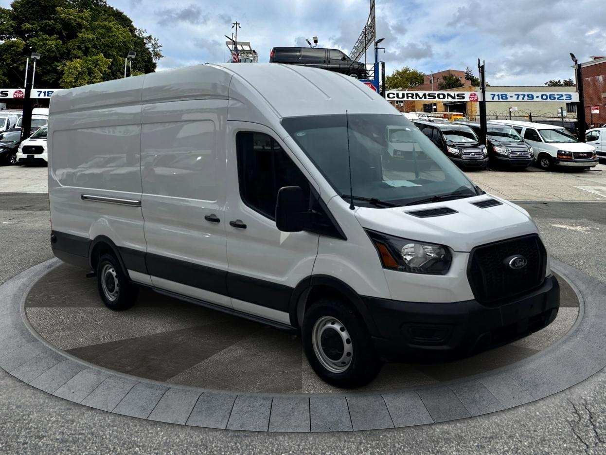 2025 Ford Transit Cargo Van T-250 148" EL Hi Rf 9070 GVWR RWD