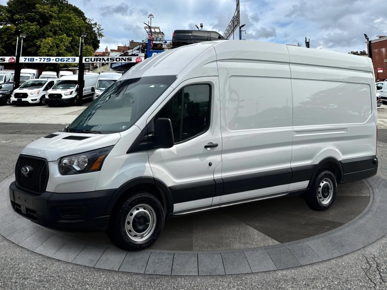 Ford Transit Cargo Van T-250 148" EL Hi Rf 9070 GVWR RWD 2025