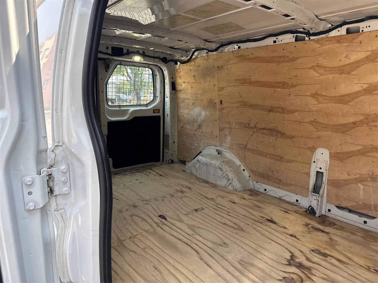 Ford Transit Van T-150 148" Low Rf 8600 GVWR Swing-Out RH Dr 2017