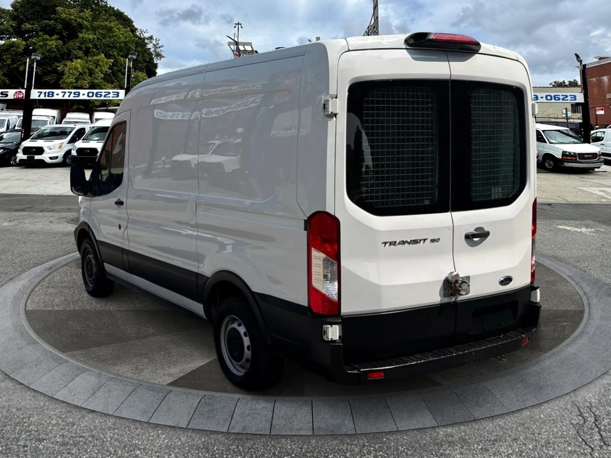 Ford Transit Van T-150 130" Med Rf 8600 GVWR Sliding RH Dr 2019