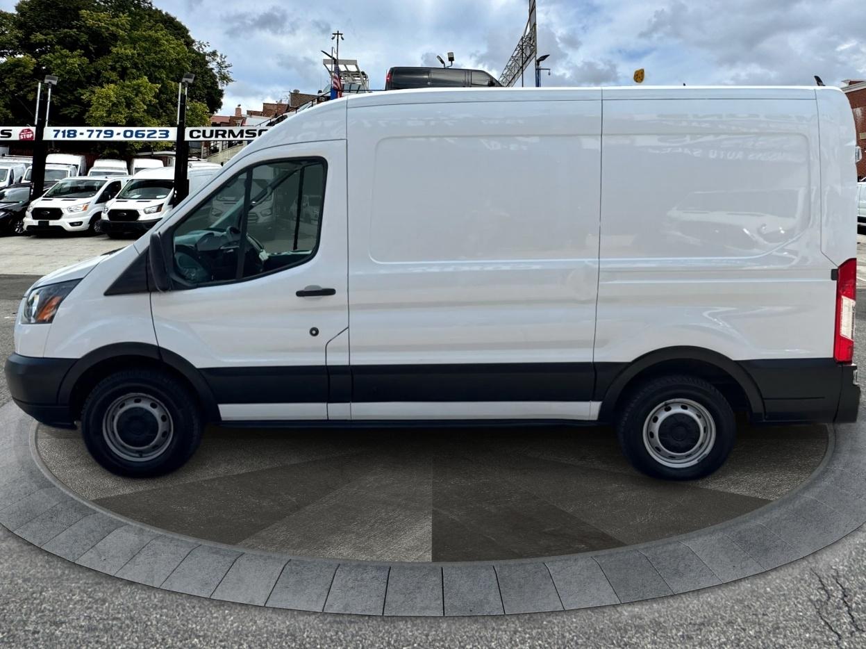 Ford Transit Van T-150 130" Med Rf 8600 GVWR Sliding RH Dr 2019